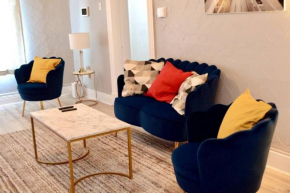 Charming Pittsburgh Haven with Modern Amenities by Deity Villas